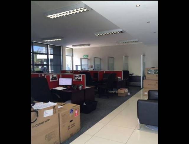 277M² OFFICE TO LET IN CENTURY CITY